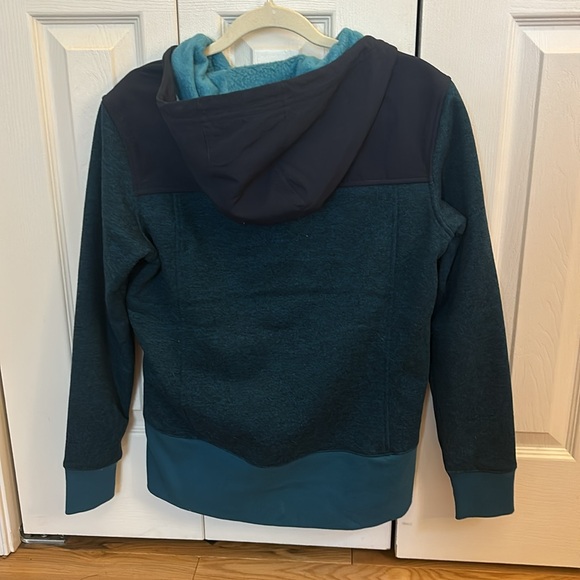 North Face Quarter Zip with Hoodie - Picture 2 of 7